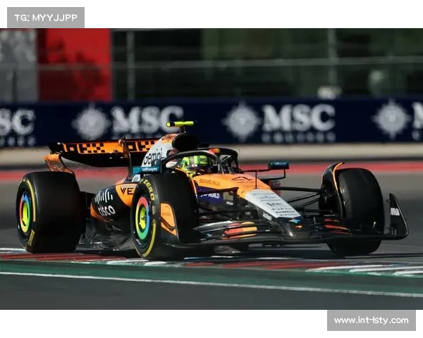 排位赛：维斯塔潘夺杆位，迈凯伦双雄列二三位