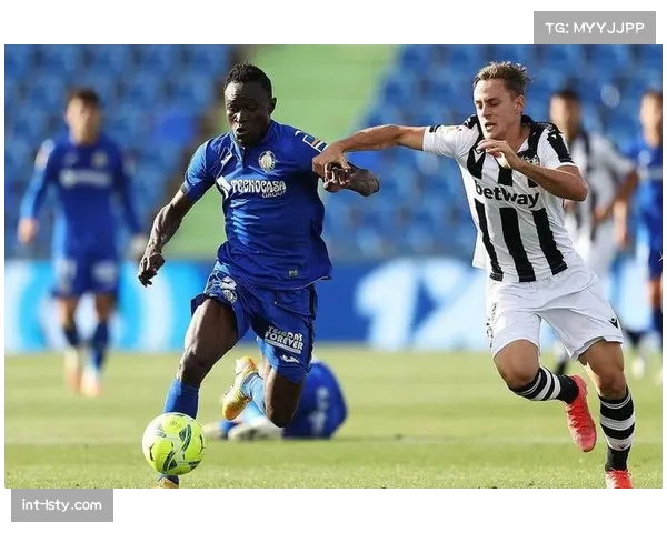 塞维利亚主场迎战马德里竞技，保级压力与欧冠席位的双重考验